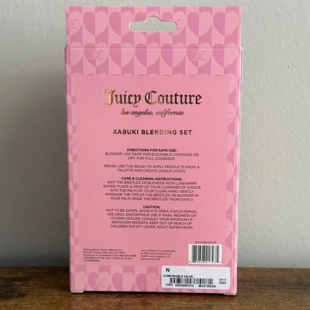 Juicy Couture 3pc beauty blenders and kabuki brush iconic juicy pink